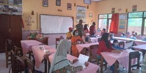 Danramil Tipe B 0808/14 Kesamben, Himbau Agar PTM Di Sekolah Tetap Patuhi Protkes