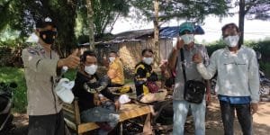 Peduli Kesehatan Masyarakat, Ditbinmas Polda Banten Bagikan Masker dan Edukasi Guna Tangkal Penyebaran Covid-19