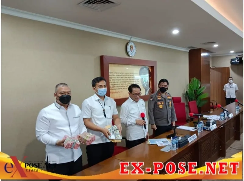 Tersangka Korupsi Gerobak 