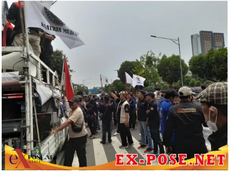 Aksi Koalisi Wartawan Indonesia Bersatoe 