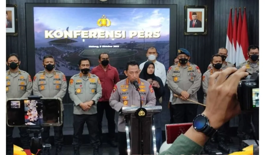 Kapolri ; Ada 6 Tersangka Tragedi Kanjuruhan