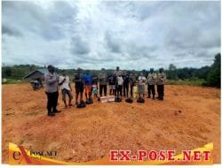 Polresta Tanjungpinang Membagikan Sembako Kepada Masyarakat Yang Terdampak Kenaikan Harga BBM