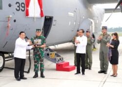 Panglima TNI Terima Pesawat C 130J 30 Super Hercules dari Menhan Prabowo