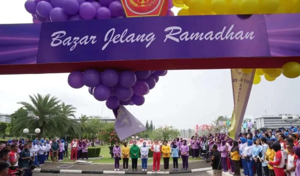 Panglima TNI Resmikan Bazar