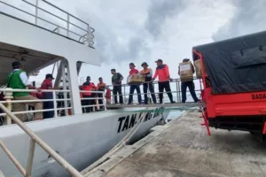 Kapal Tanjung Datu-301