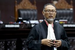 Direktur Penyidikan KPK di Copot, Ini Kata Bambang Widjojanto