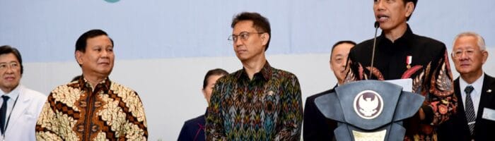 Menhan Prabowo Dampingi Presiden Jokowi