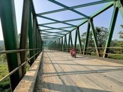 Jembatan Penghubung Dua Kecamatan Rusak Parah, AGJT Desak Pemkab Bogor Tutup Total