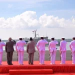 Menhan RI Serah Dua KRI