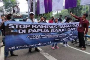 Masyarakat Papua eks Relawan Jokowi-Ma’ruf Minta Kemenhub Bayar Ganti Tanah Adat