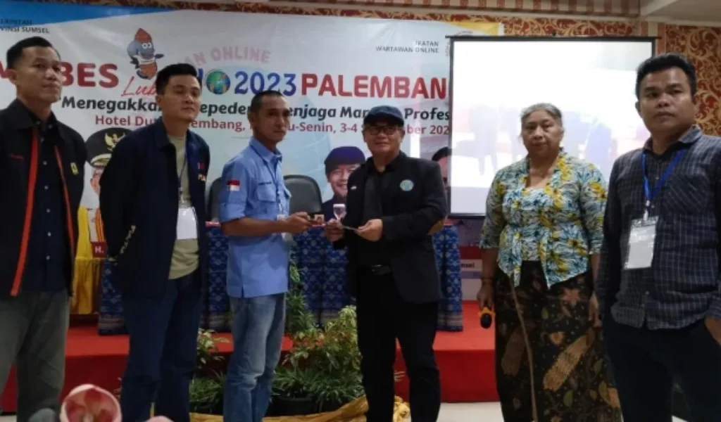 Tanam Mangrove Secara Serentak, Mabes TNI Raih Rekor Muri