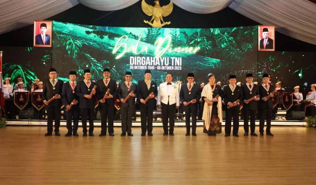 Menhan RI Beri Penghargaan Dharma Pertahanan Utama