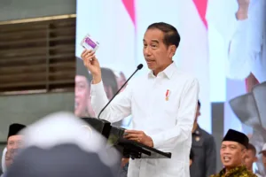 Jokowi dan Mendikbudristek Minta Pelajar Manfaatkan PIP dengan Baik
