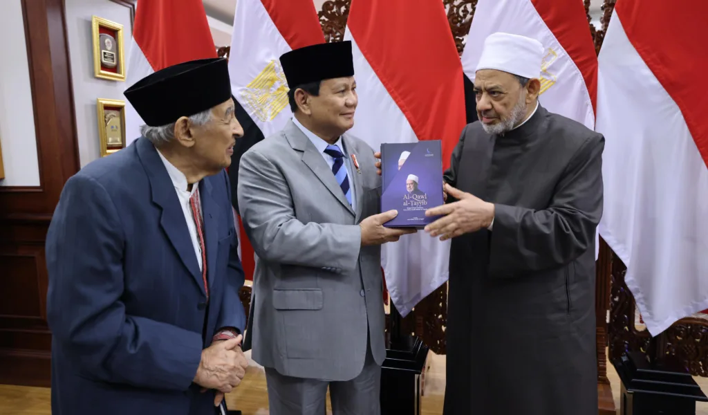 Menhan Prabowo Sambut Grand Syekh Al Azhar Prof. Ahmed di Kemhan