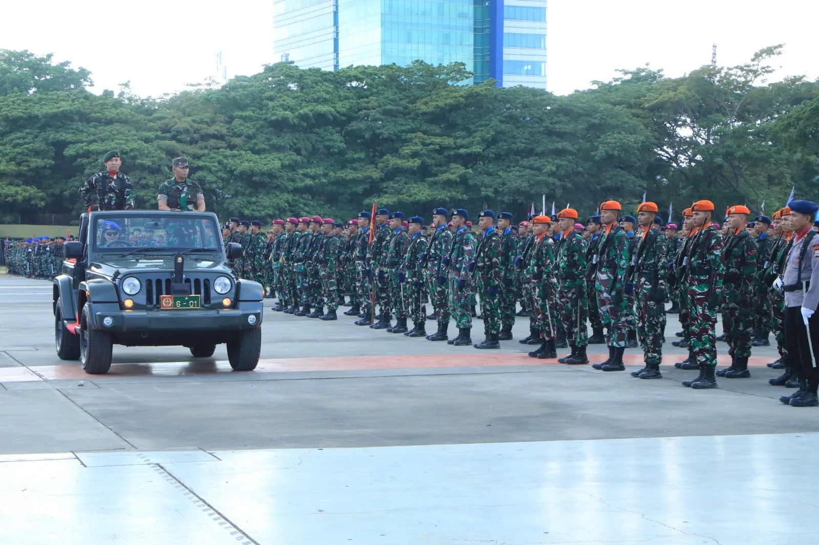 ratusan personel lanud