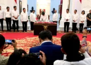 Penandatanganan PP Penghapusan Piutang Macet UMKM di Istana Negara