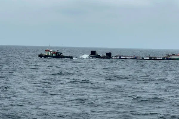 Bakamla RI Selamatkan Anak Buah Kapal