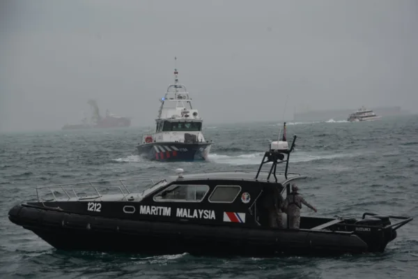 2 Nelayan Indonesia di Jemput Bakamla RI Perbatasan Terluar Indonesia Malaysia