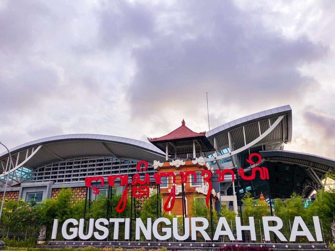 Fenomena Aneh di Ngurah Rai: Turis Jemput Turis
