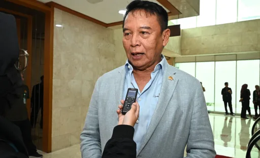 Panglima TNI Jenderal Agus Subiyanto, Tuai Sorotan Polemik Rotasi