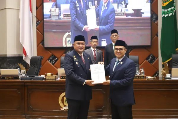 KUA dan PPAS APBD 2025 Disepakati Bupati Bogor dan Ketua DPRD