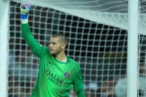 Lucas Chevalier Debut