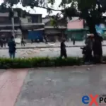 Demo hari ini Bentrokan Pecah, Aparat dan Massa Pendemo Terlibat Saling Serang